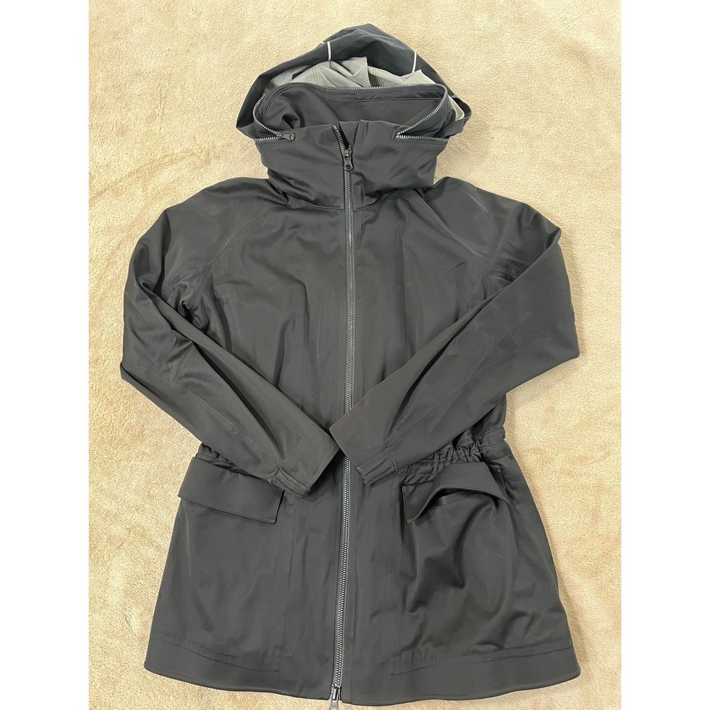 Lululemon Pack & Glyde Hooded Jacket Women's Size 4 Black Windbreaker L/S EUC